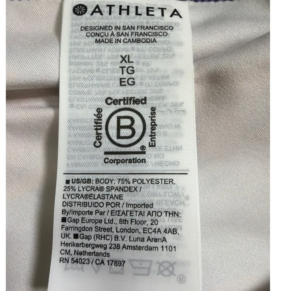 Athleta salutation stash